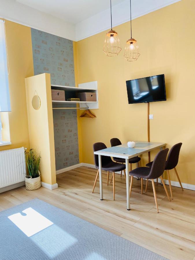 Studio 18 Sopron Exteriör bild