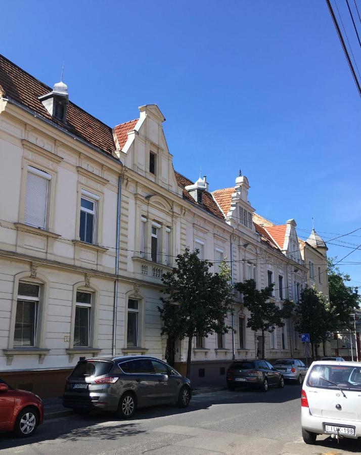 Studio 18 Sopron Exteriör bild