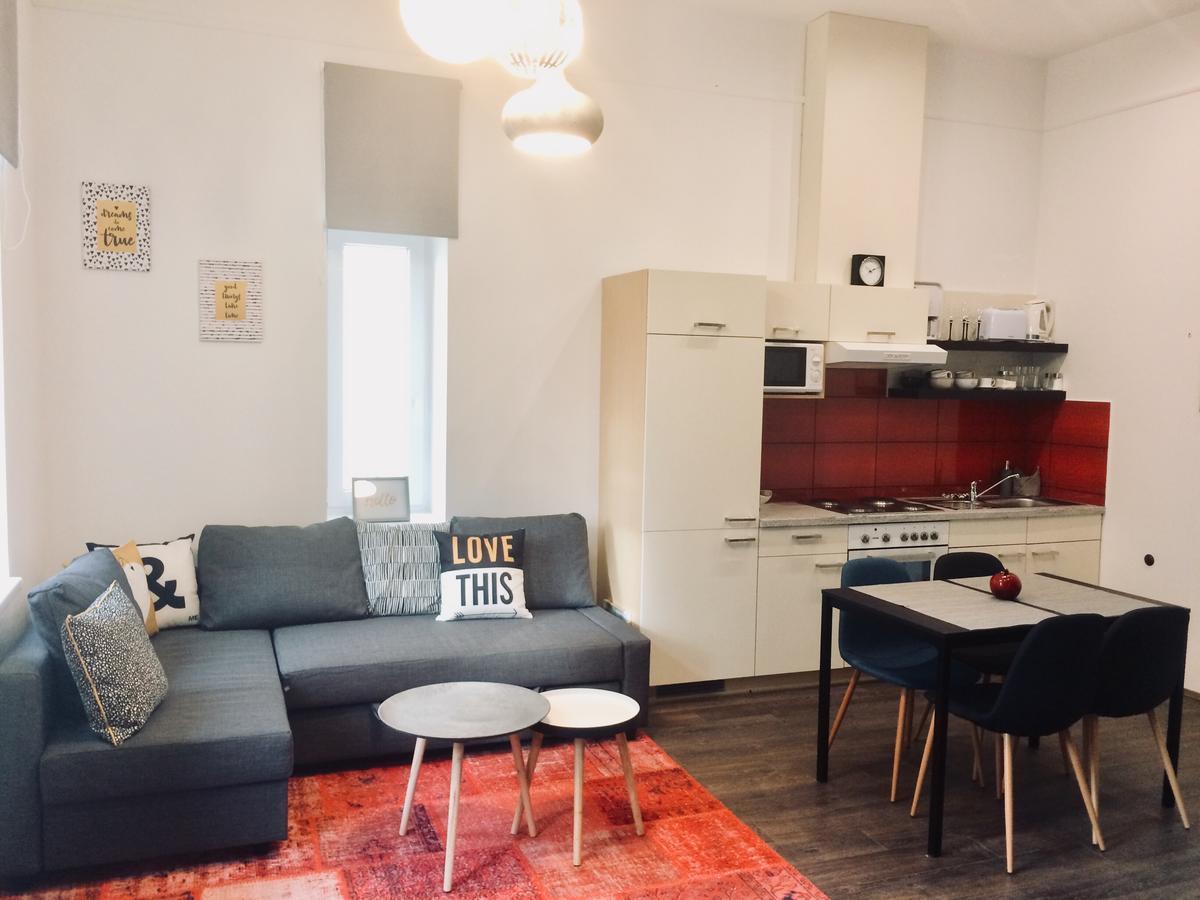 Studio 18 Sopron Exteriör bild