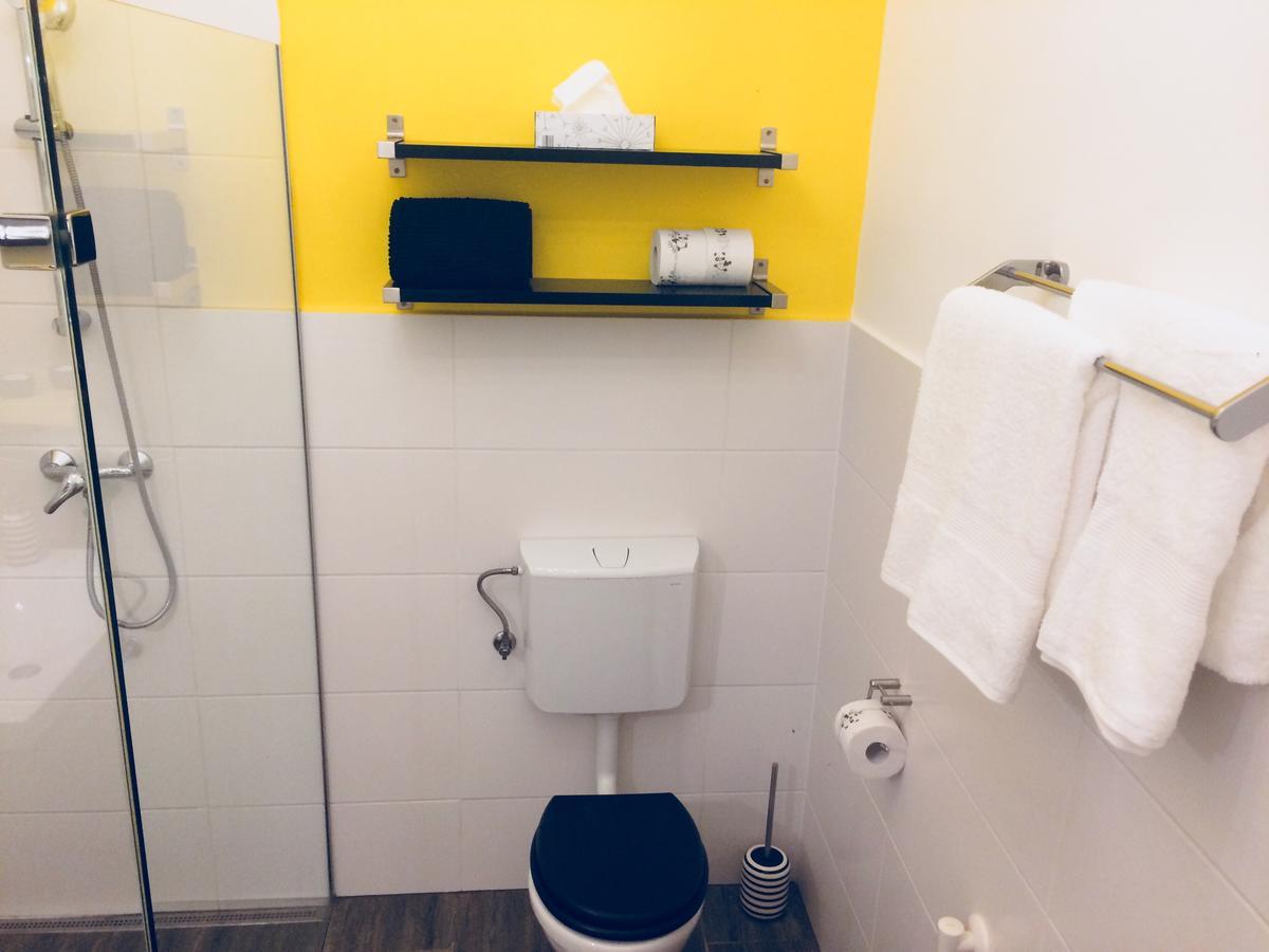 Studio 18 Sopron Exteriör bild